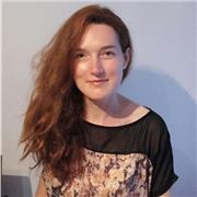 Profesora con certificados Oxford y estudios en Estados Unidos